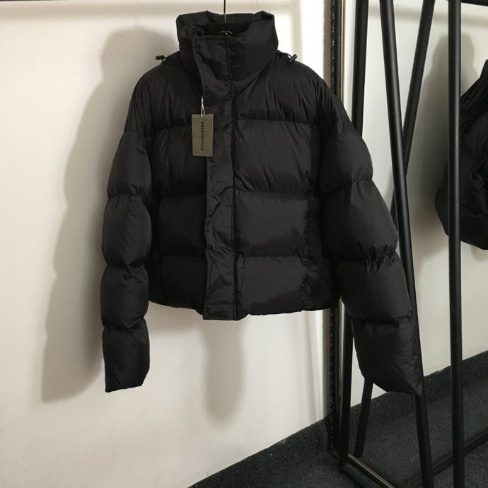 Пуховик женский