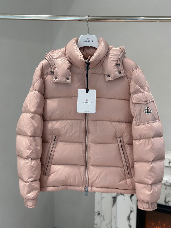 Пуховик женский