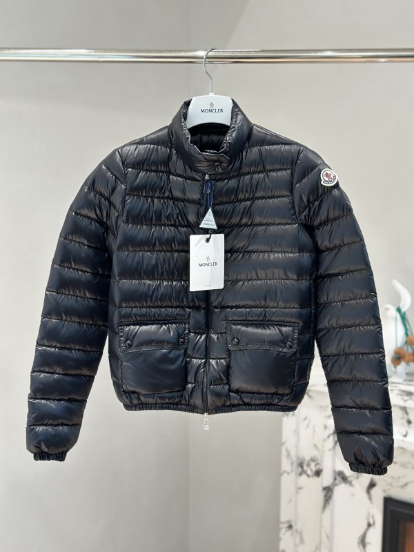 Пуховик женский