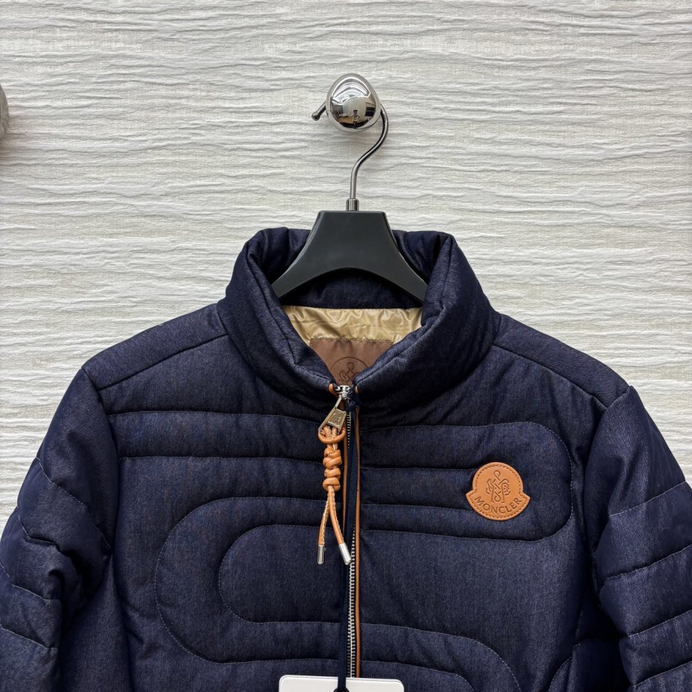 Пуховик жіночий фото 2