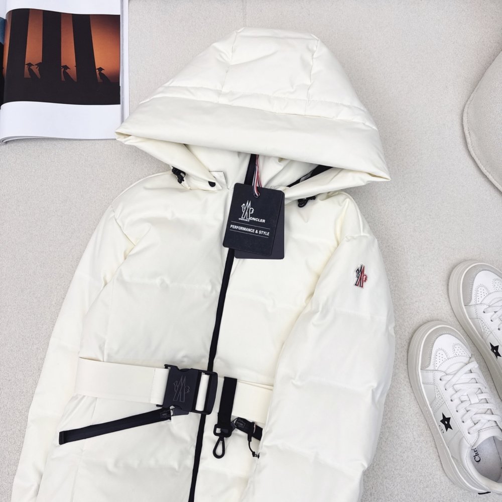 Пуховик женский фото 2