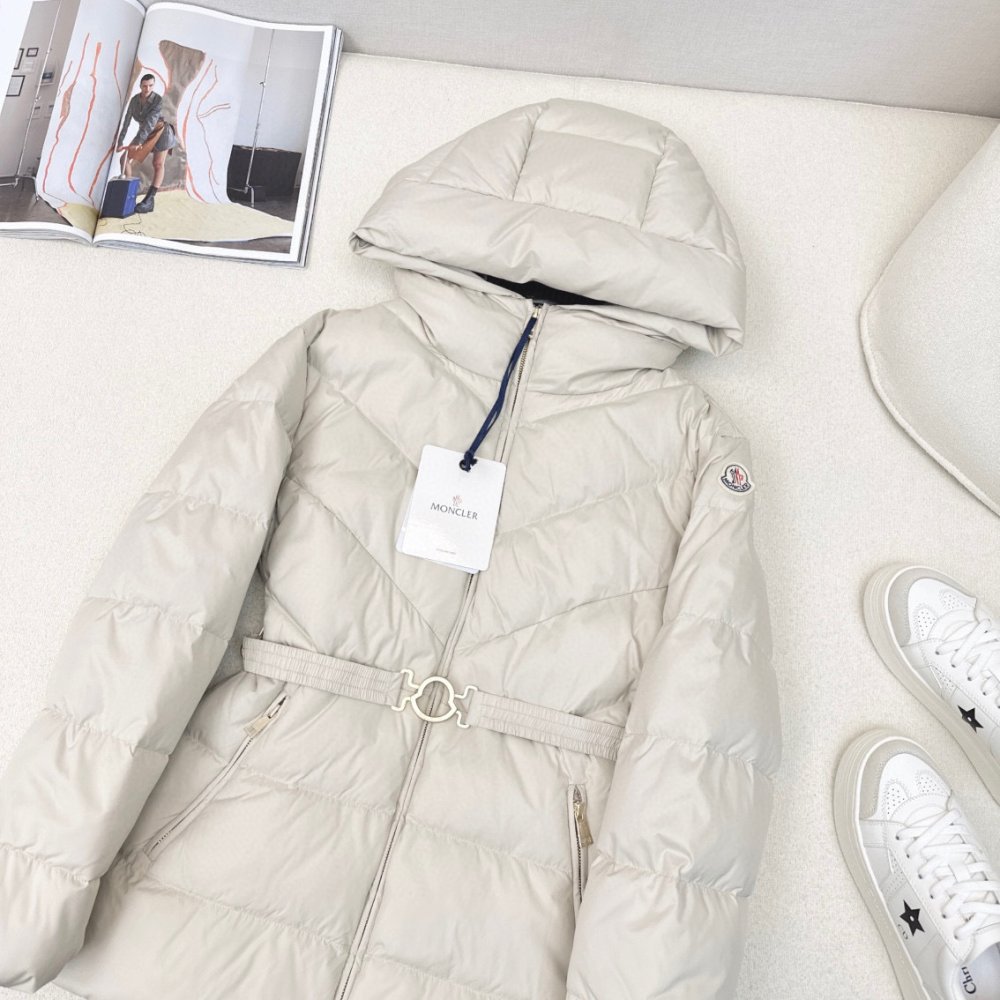 Пуховик женский фото 2