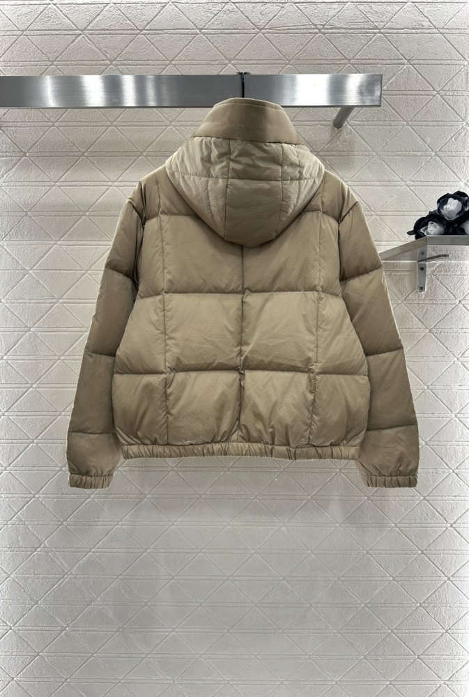 Пуховик жіночий фото 2