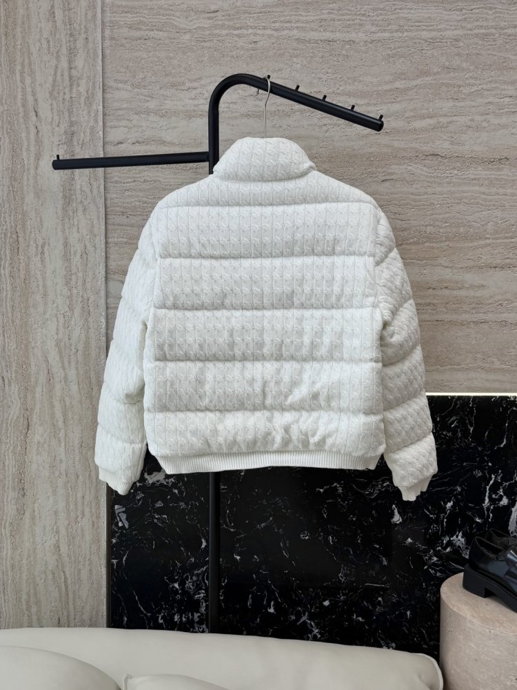 Пуховик женский фото 2