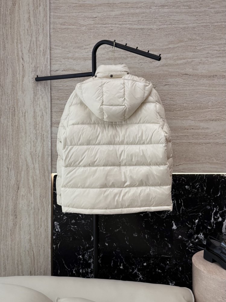 Пуховик женский фото 2