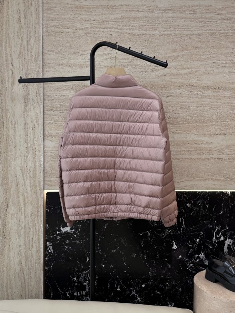 Пуховик жіночий фото 2