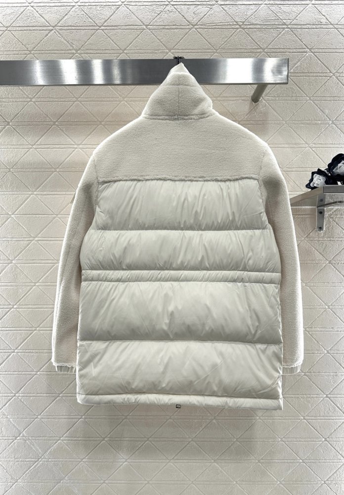 Пуховик жіночий фото 2