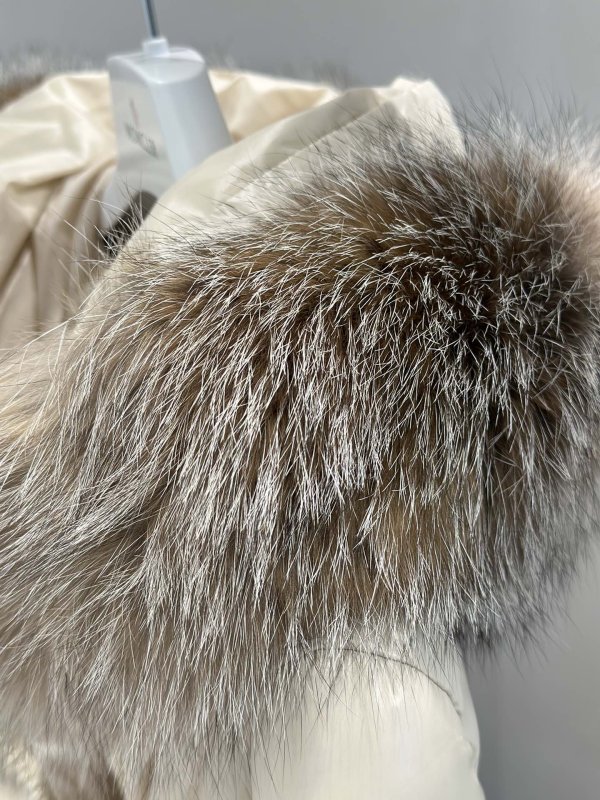 Пуховик женский фото 2