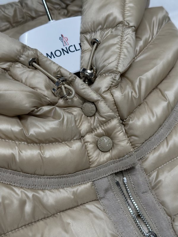 Пуховик женский фото 2