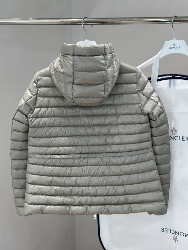 Пуховик женский фото 2