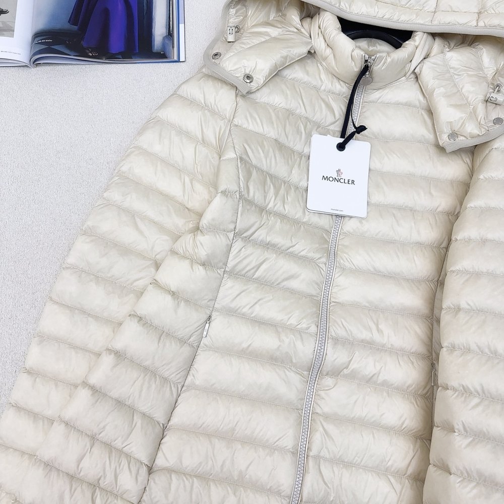 Пуховик женский фото 4