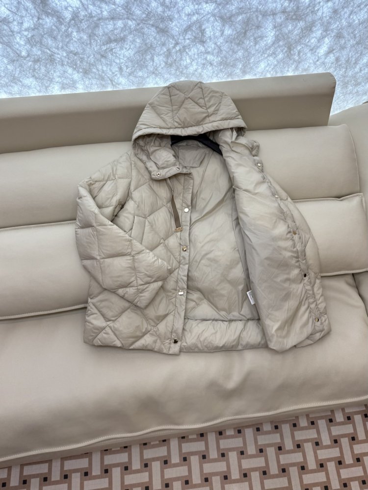 Пуховик женский фото 4