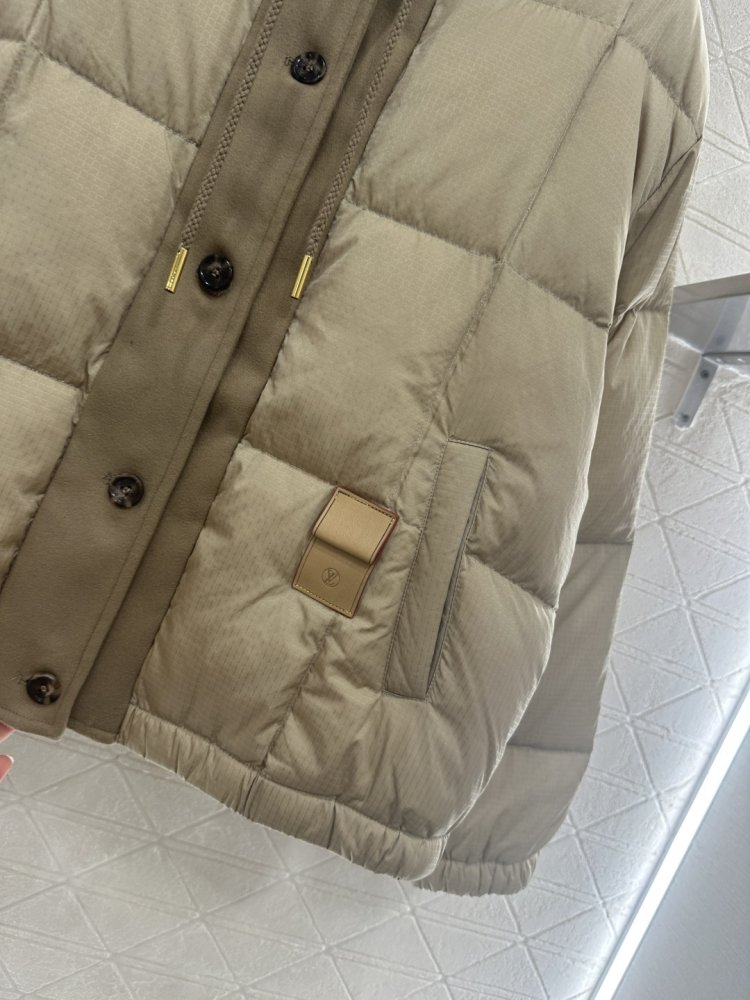 Пуховик жіночий фото 4