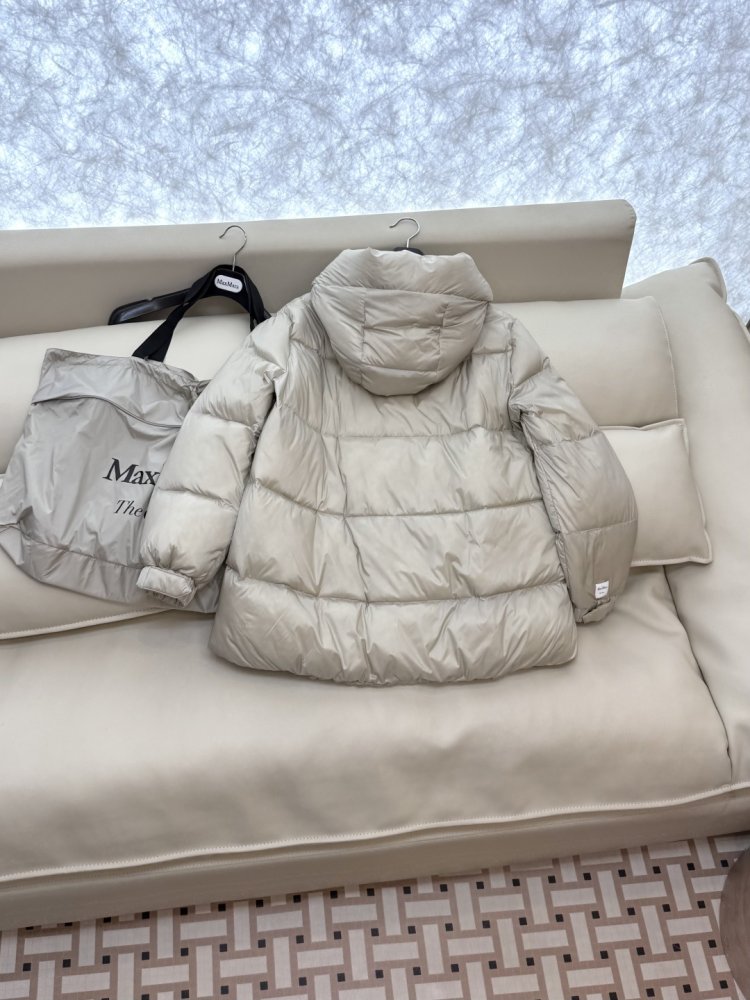 Пуховик женский фото 4