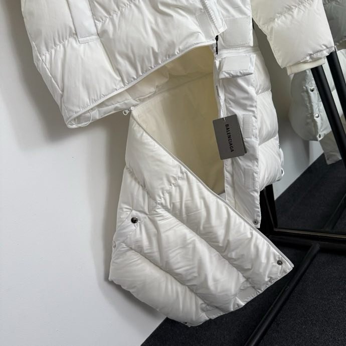 Пуховик жіночий фото 4