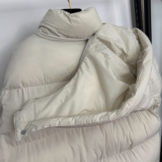 Пуховик жіночий фото 4