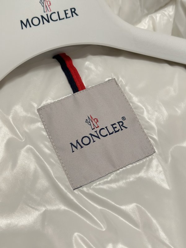 Пуховик женский фото 4