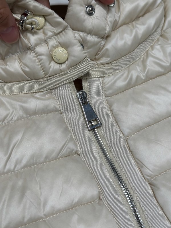 Пуховик женский фото 4