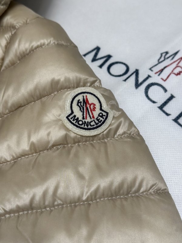 Пуховик женский фото 4