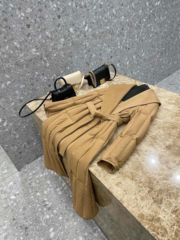 Пуховик жіночий фото 5