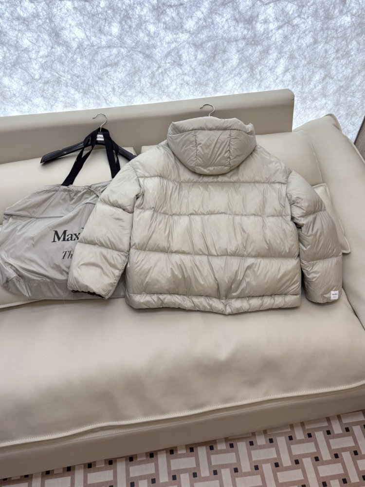 Пуховик женский фото 5