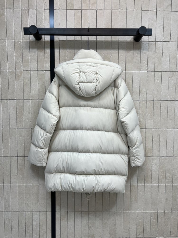 Пуховик женский фото 5