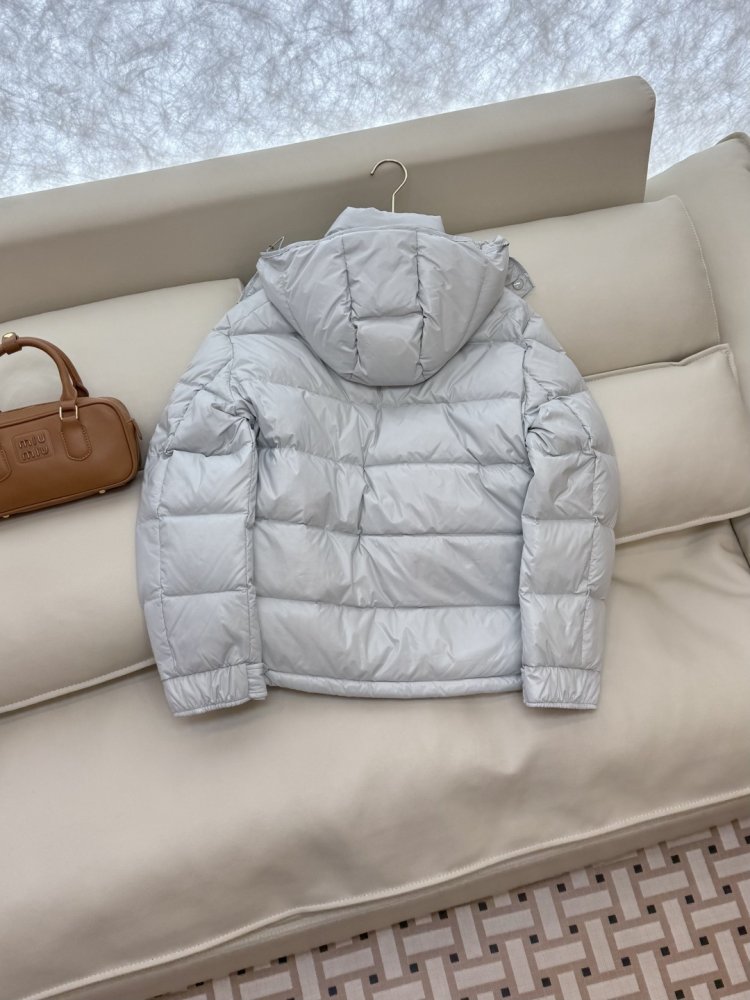 Пуховик женский фото 5