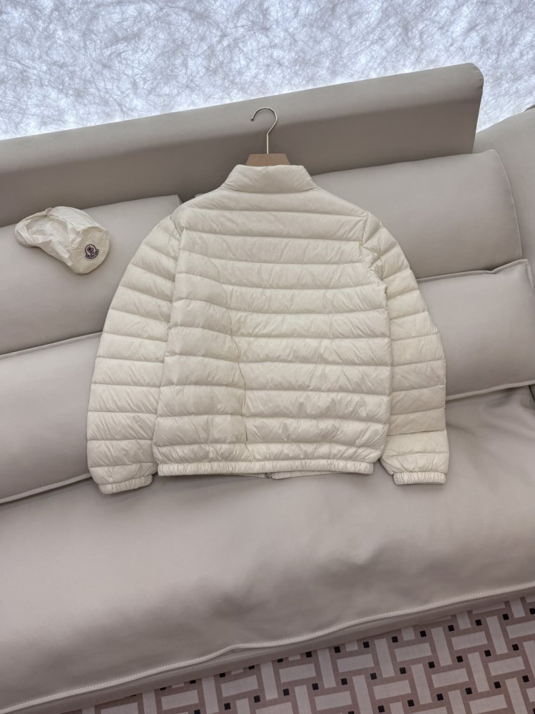 Пуховик жіночий фото 5