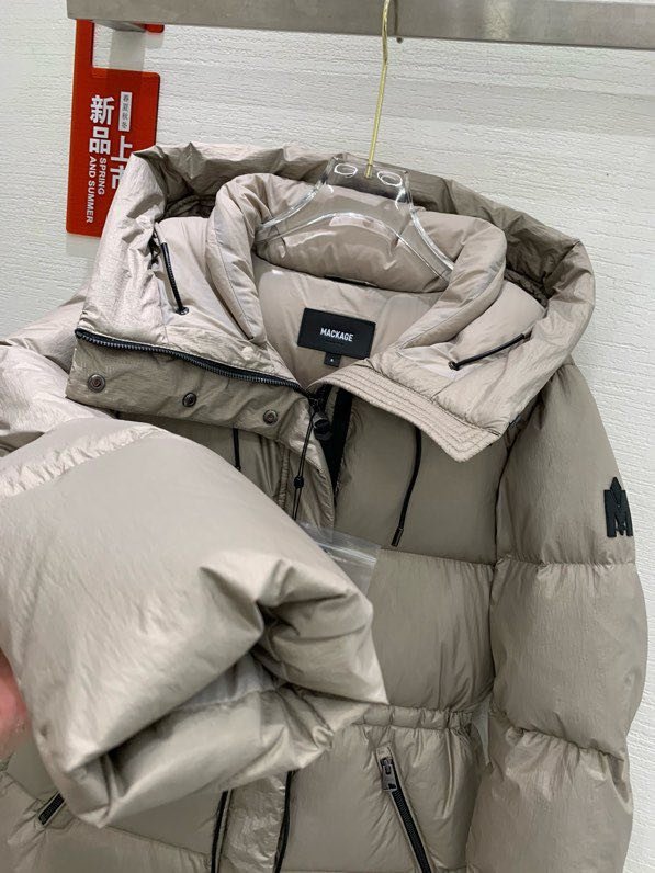 Пуховик жіночий фото 5