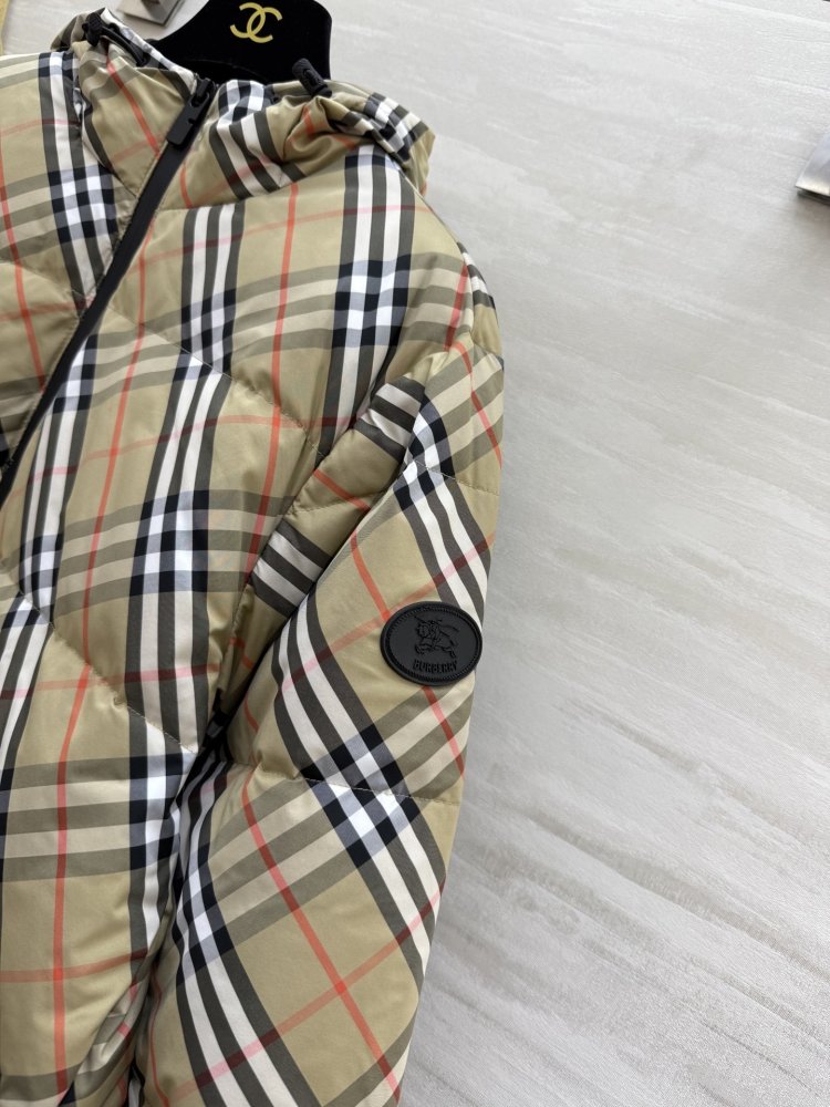 Пуховик женский фото 5