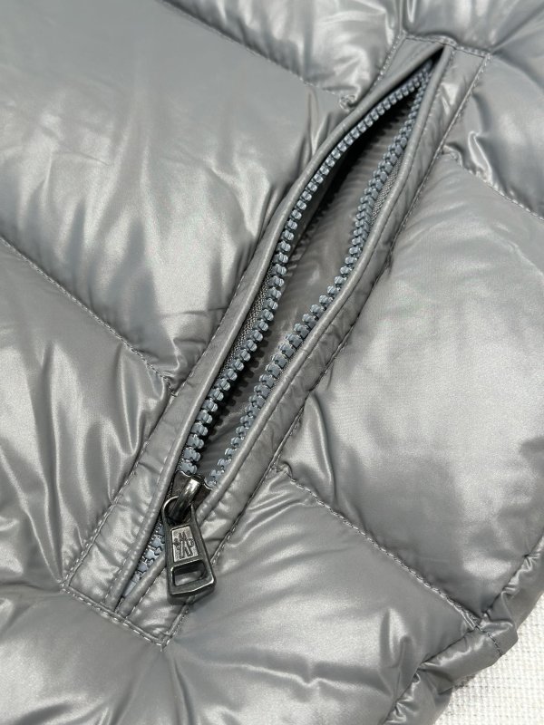 Пуховик женский фото 5