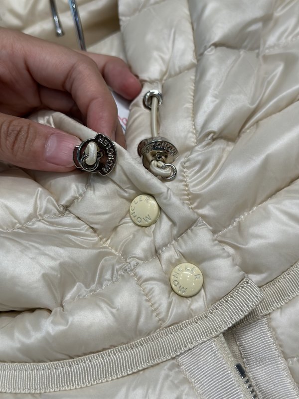 Пуховик женский фото 5