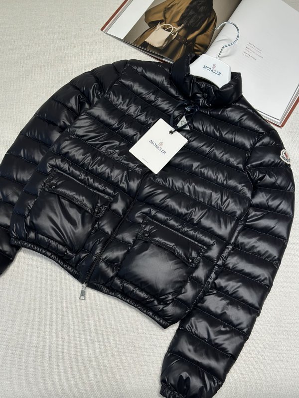 Пуховик женский фото 5