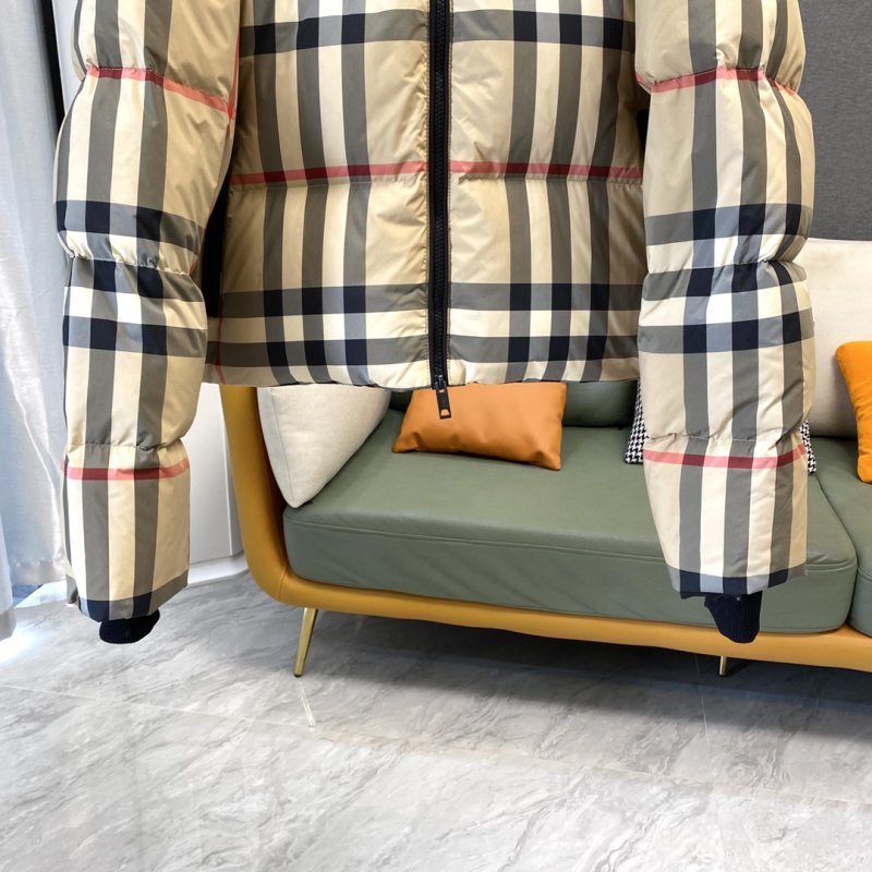 Пуховик женский фото 5