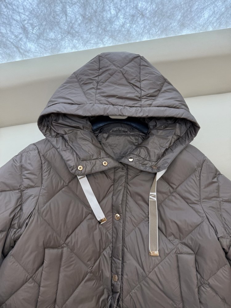 Пуховик женский фото 6