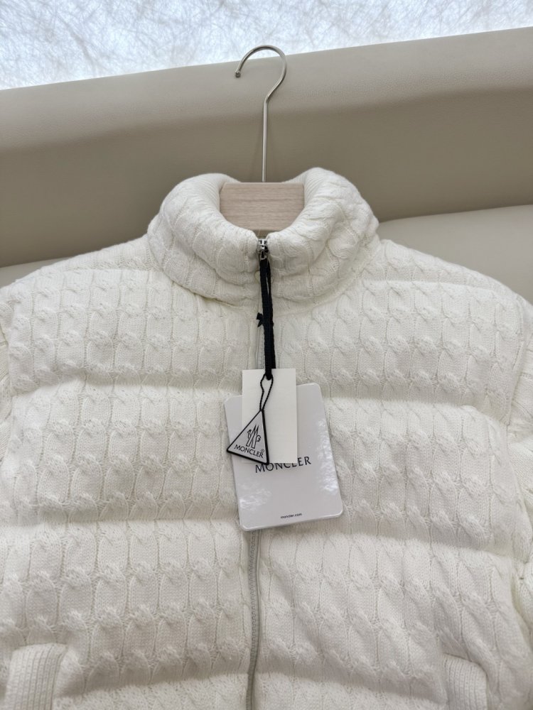 Пуховик женский фото 6