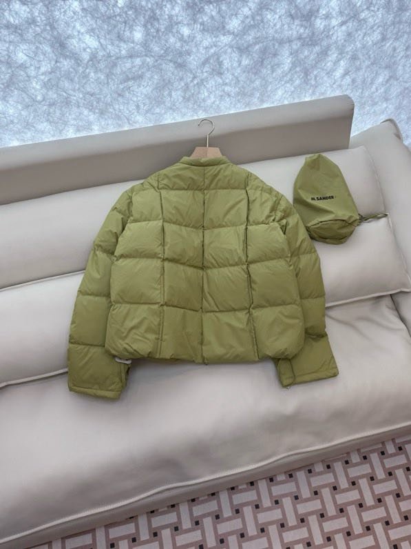 Пуховик женский фото 6