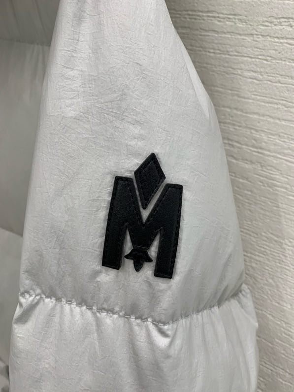 Пуховик женский фото 6