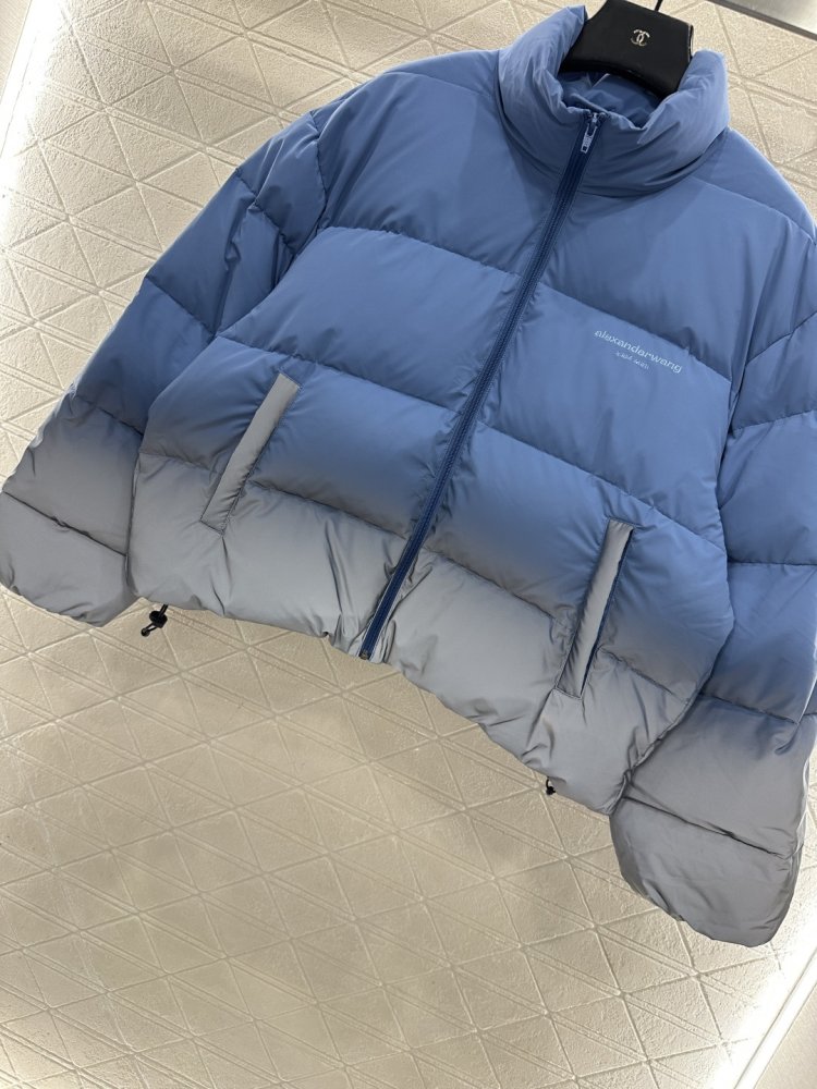 Пуховик женский фото 6