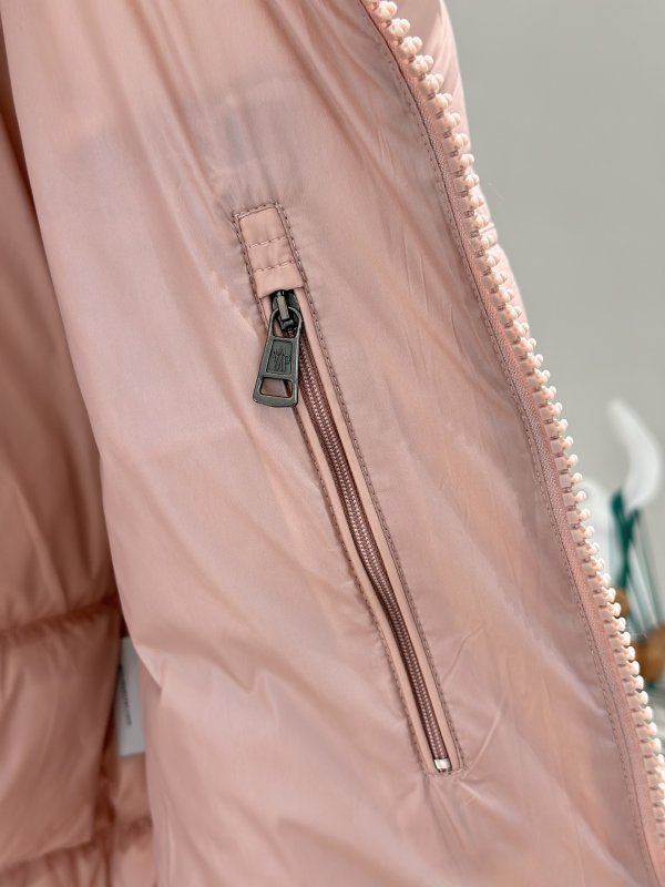 Пуховик женский фото 6