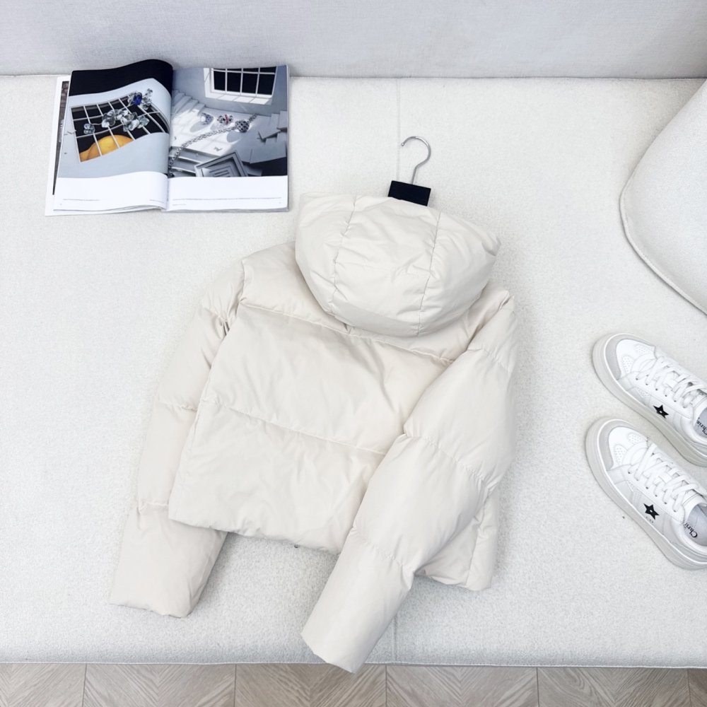 Пуховик женский фото 7