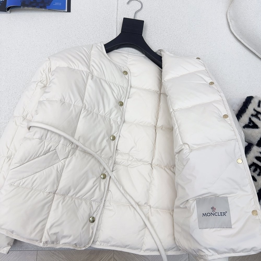 Пуховик женский фото 7