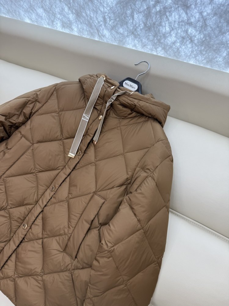 Пуховик женский фото 7