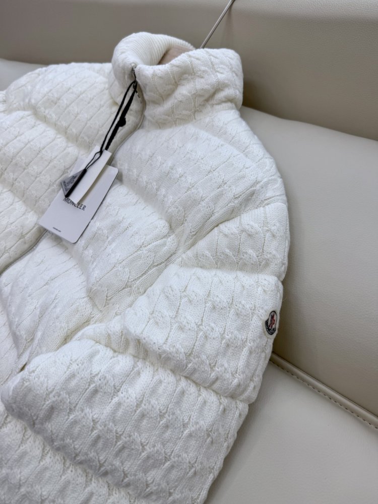 Пуховик женский фото 7