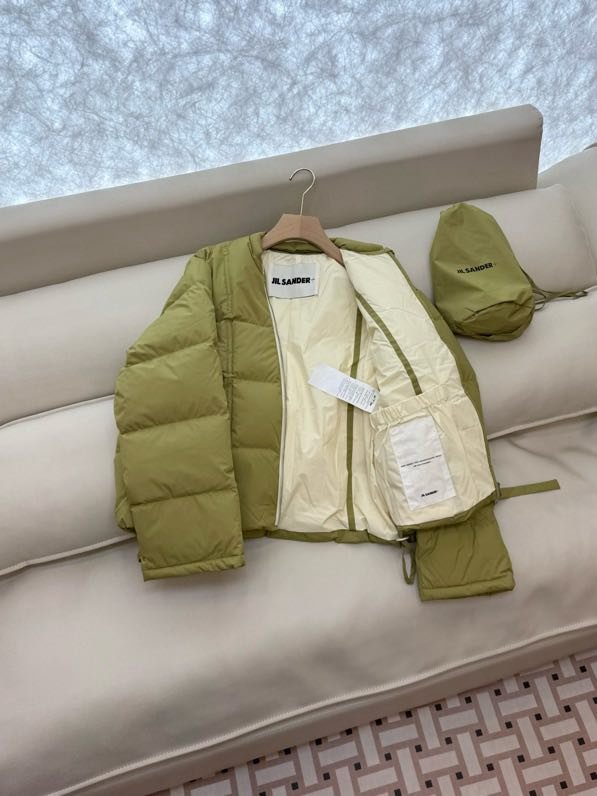 Пуховик женский фото 7