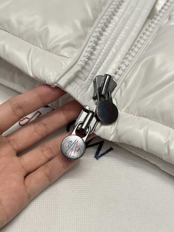 Пуховик женский фото 7