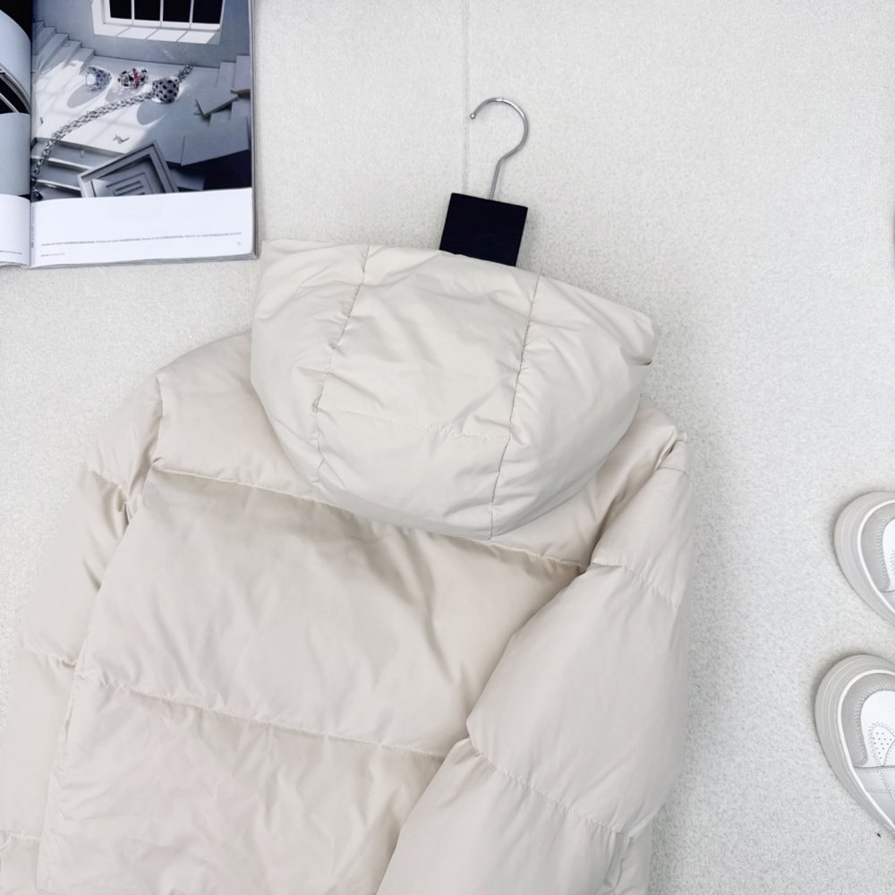 Пуховик женский фото 8