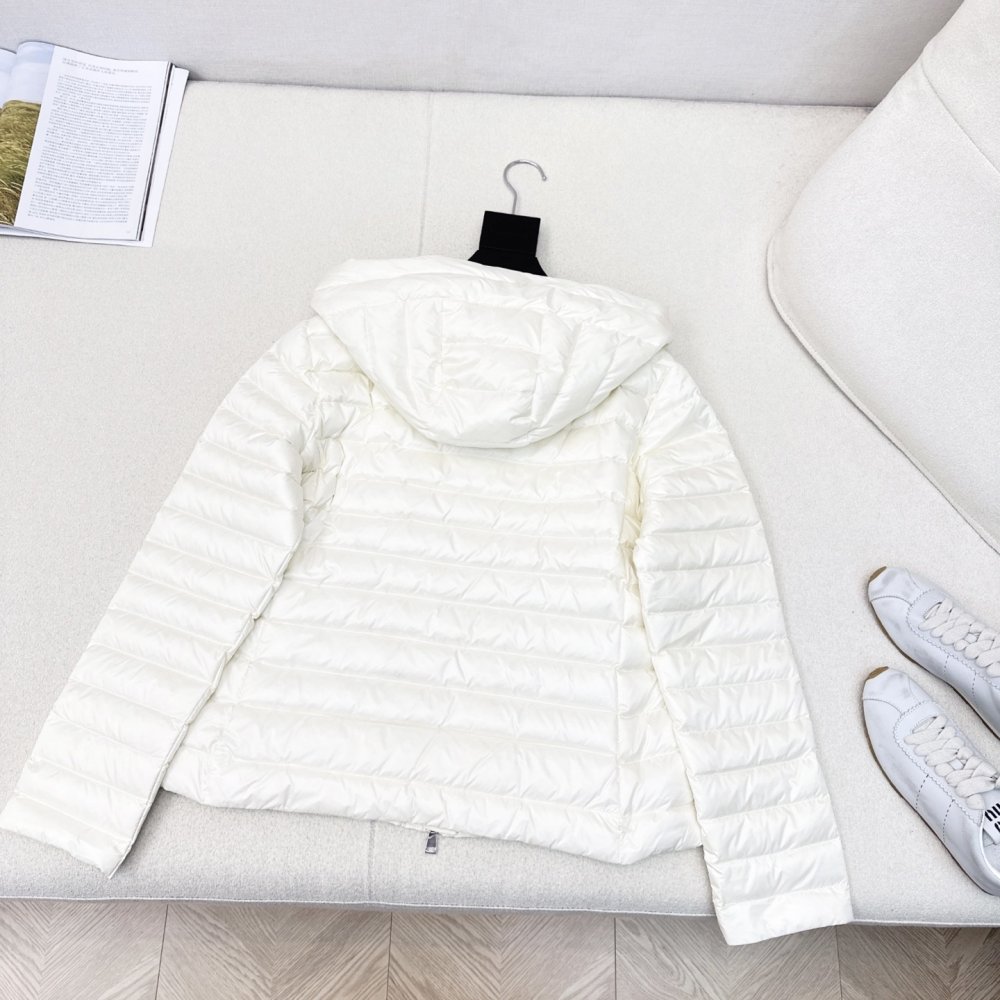 Пуховик женский фото 8