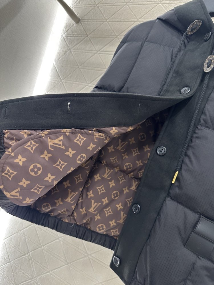 Пуховик жіночий фото 8