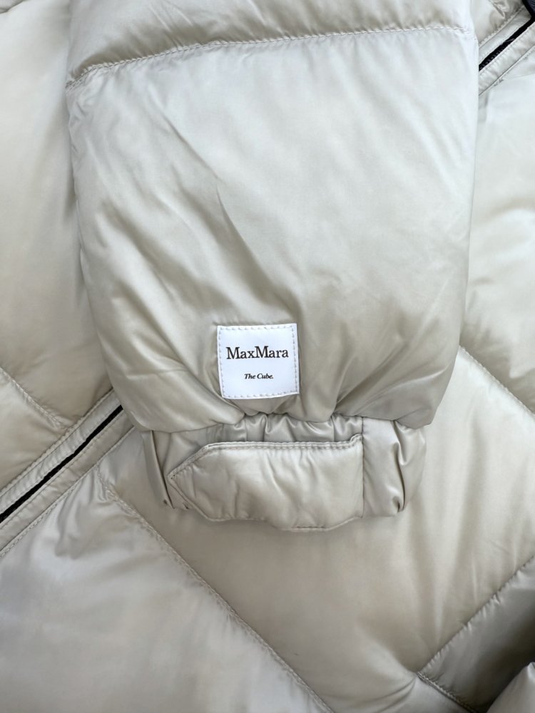 Пуховик женский фото 8